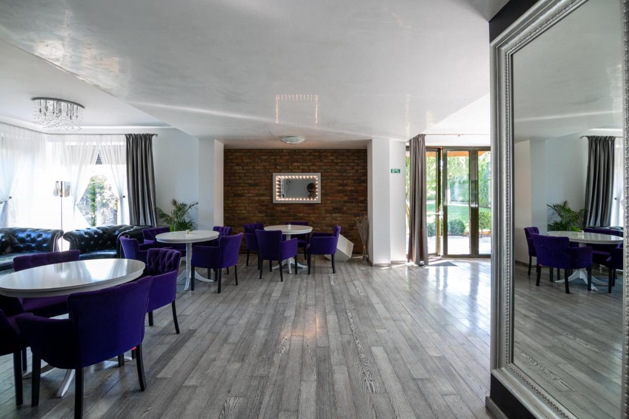 Kubiq Residence Giarmata Exterior photo